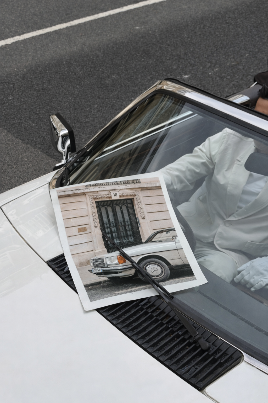 Parked à Paris - Fine Art Poster